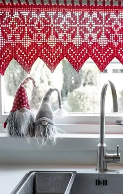 Hovedbilde 2030-16 Heklet gardin-kappe